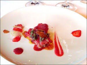 strawberry-tasting-panache-auberge-saint-antoine-quebec