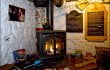 wood-stove-peter-cellars-pub-mono-cliffs-inn
