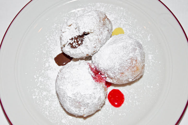 jelly doughnuts, le bremner, food, montreal