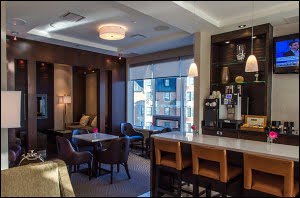 sheraton-cavalier-saskatoon-club-lounge