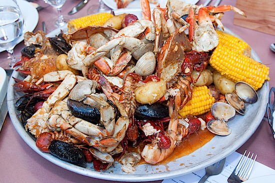 summer-seafood-boil-boulevard-vancouver