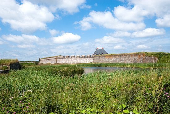 fortress-louisbourg-cape-breton-nova-scotia