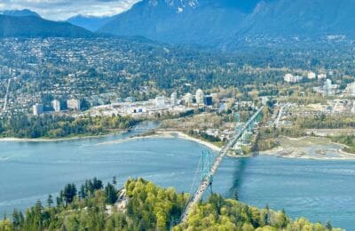 vancouver-harbour-air-scenic-flight-lionsgate-bridge