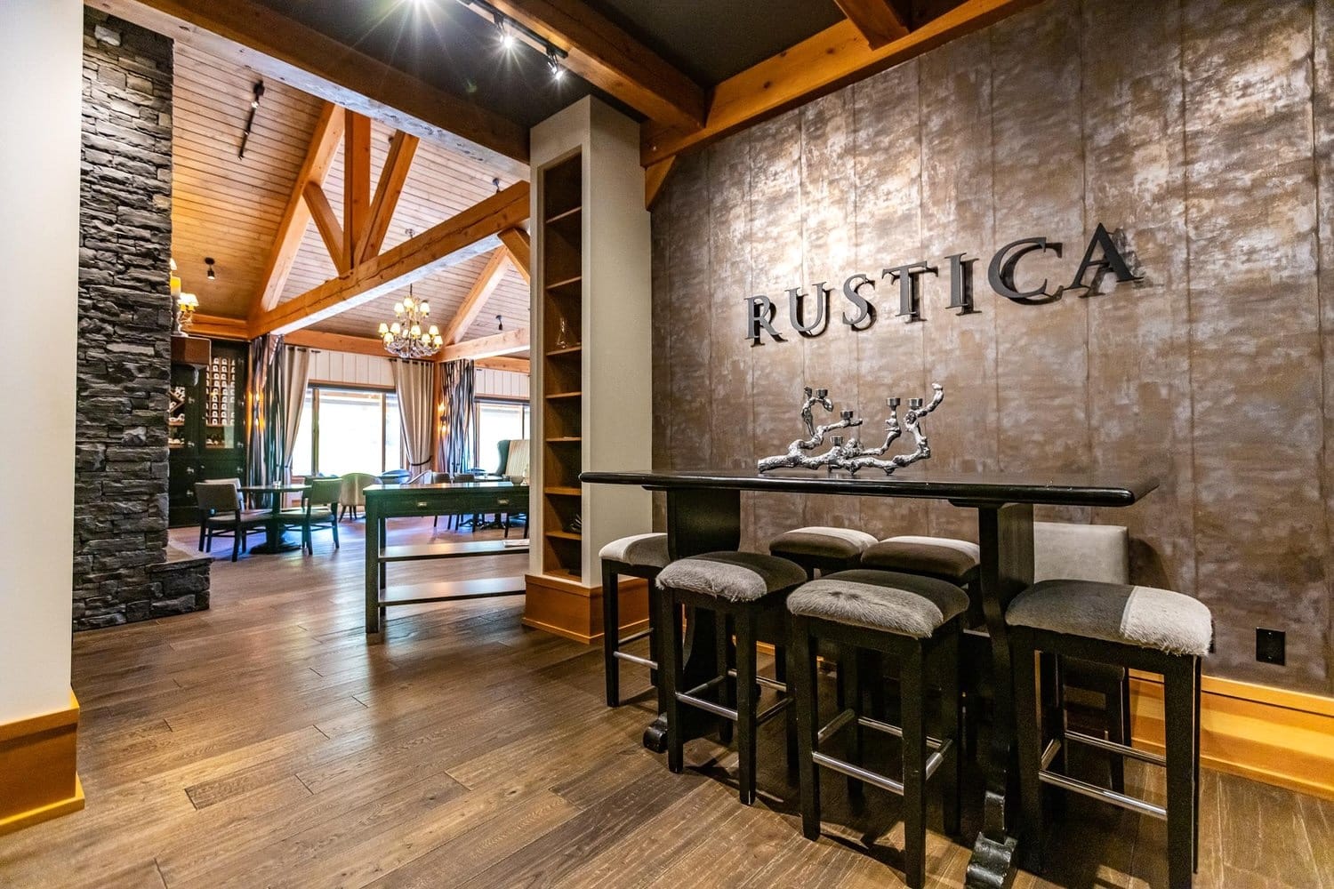 SilverTip_rustica