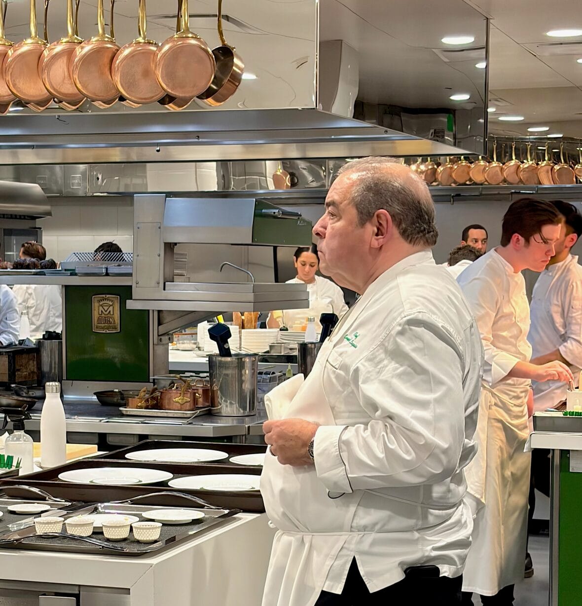 emerils-kitchen-emeril-ej