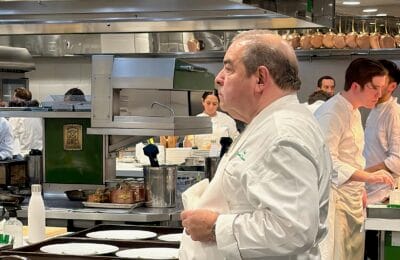 emerils-kitchen-emeril-ej