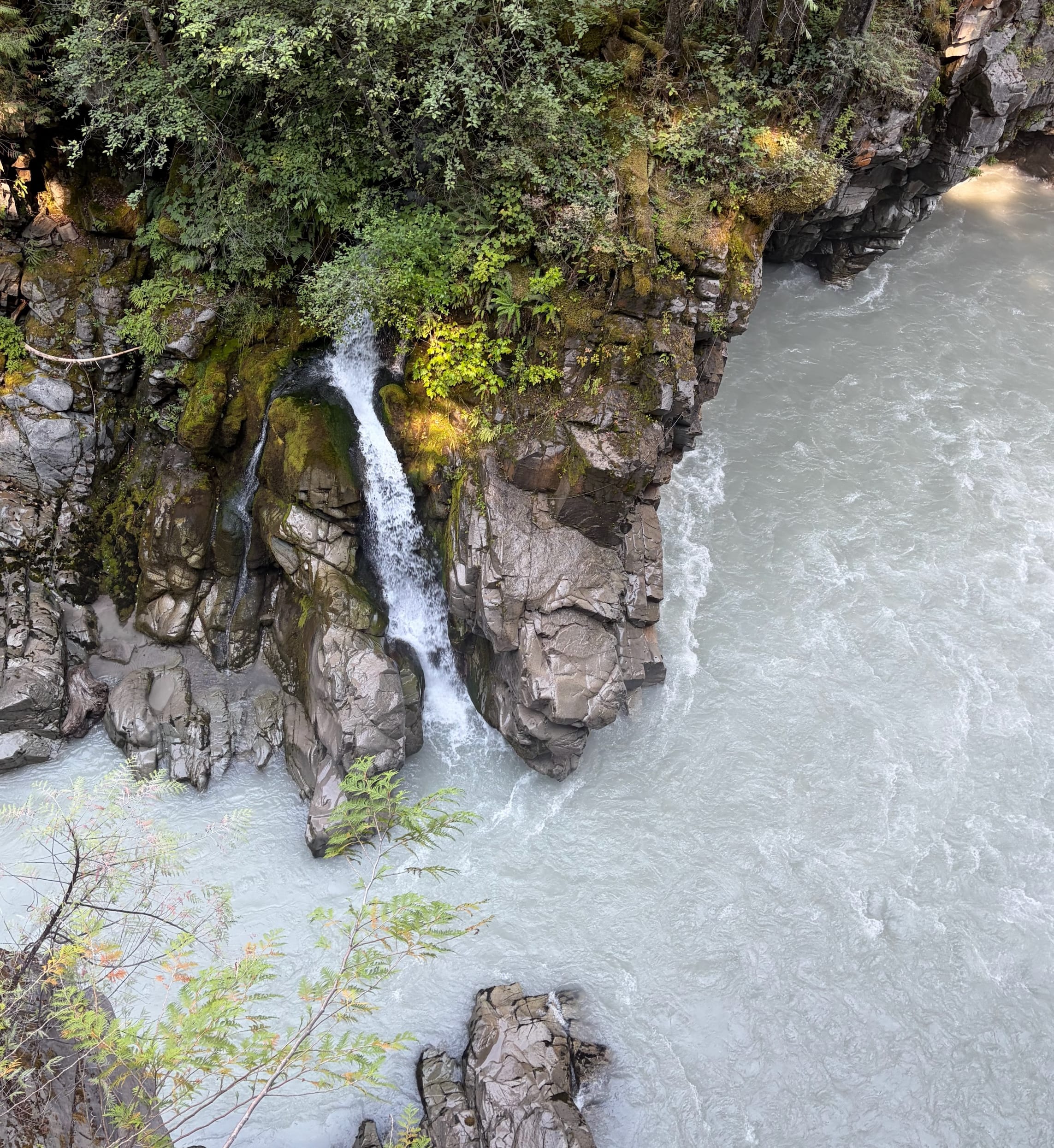 squamish-canyon-falls