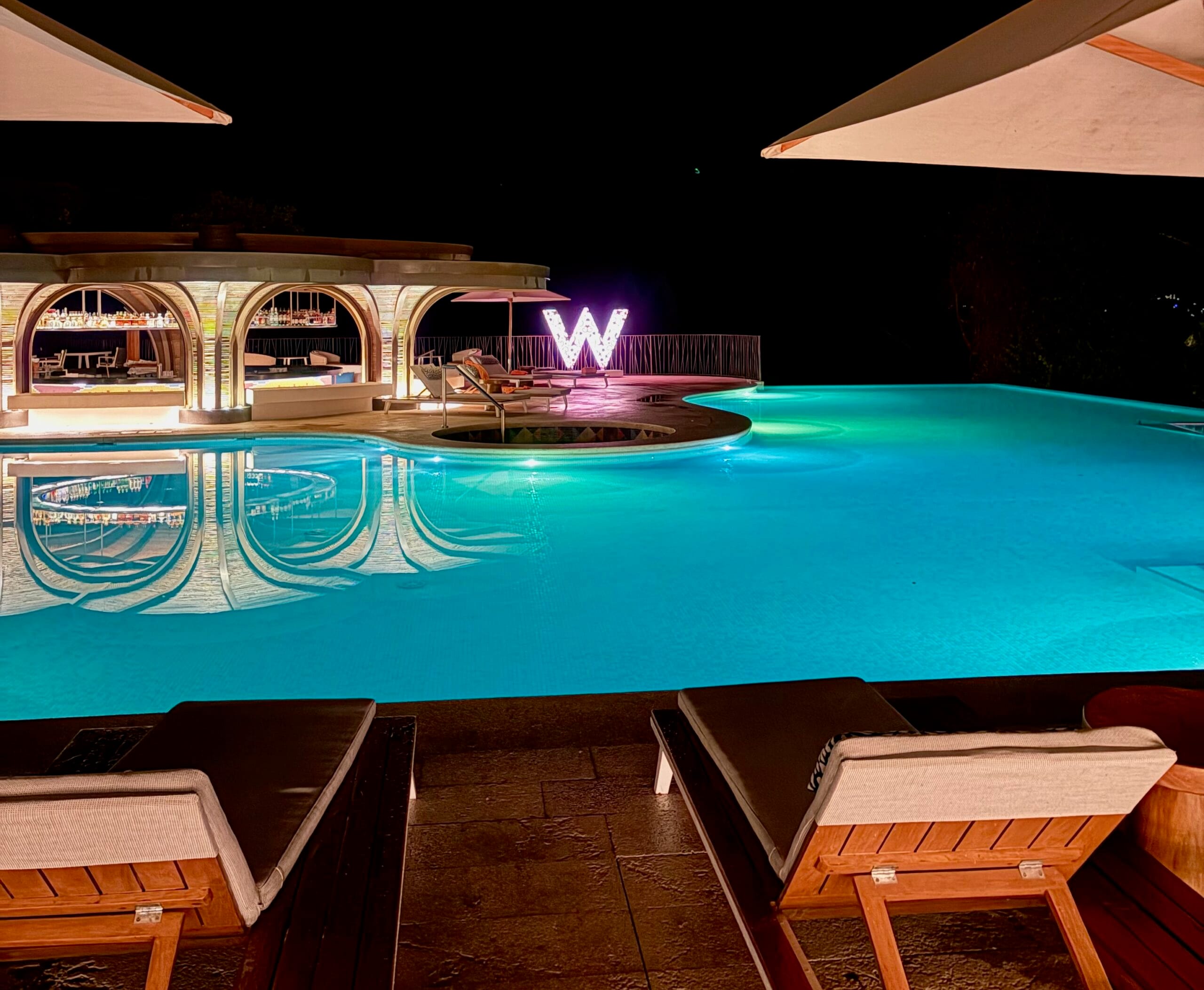 w costa rica pool night
