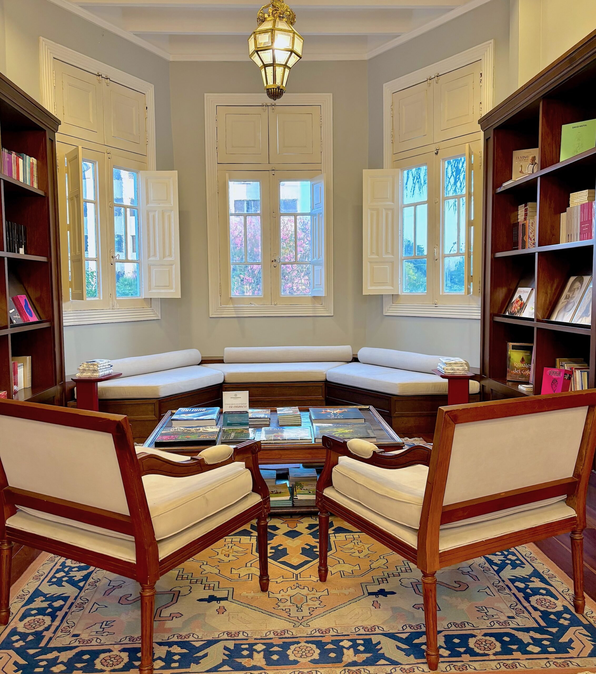casa-republica-library-lima